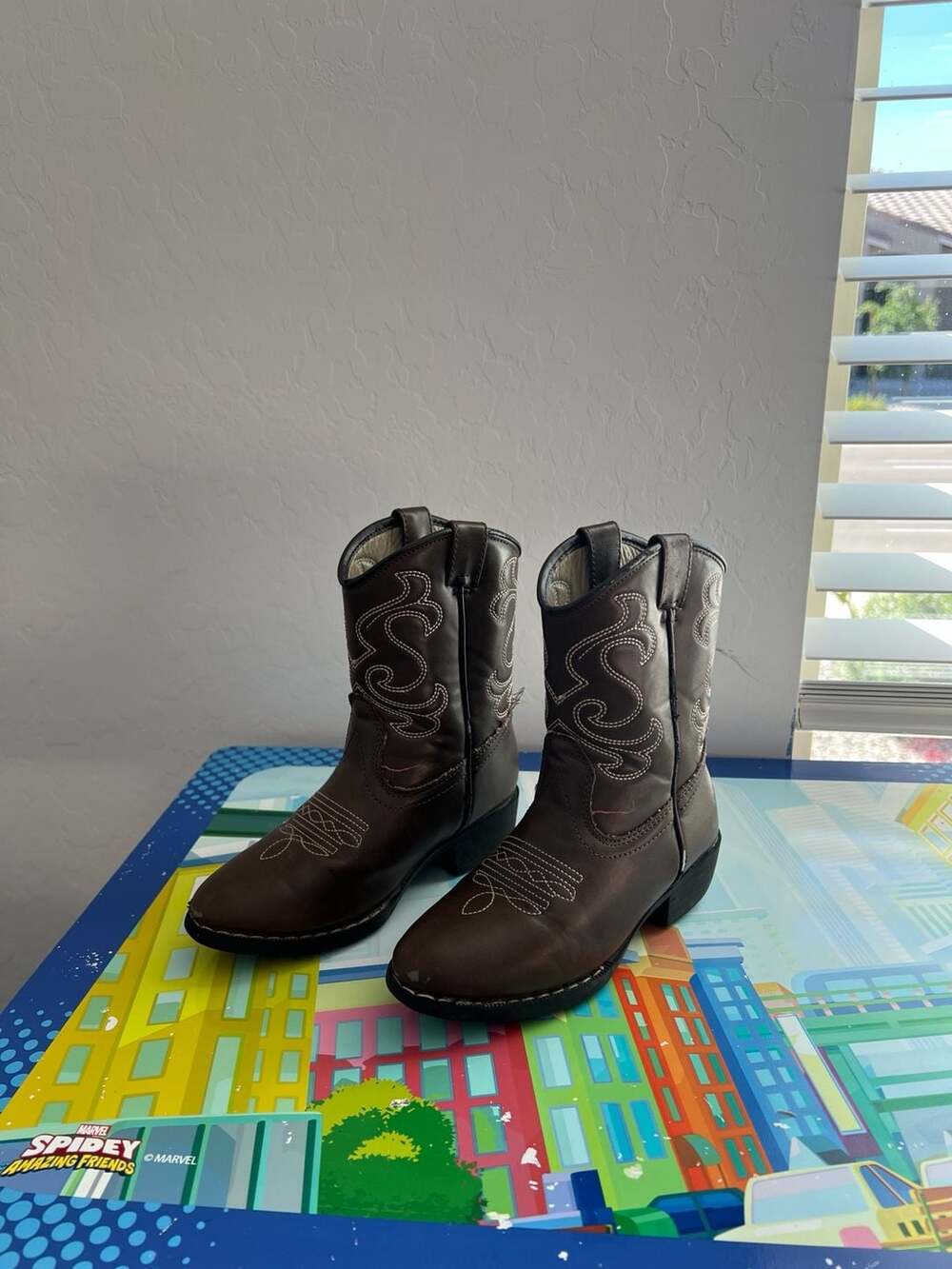 Canyon Trails Kids Lil Cowboy Pointed Toe Classic Western Rodeo Boots